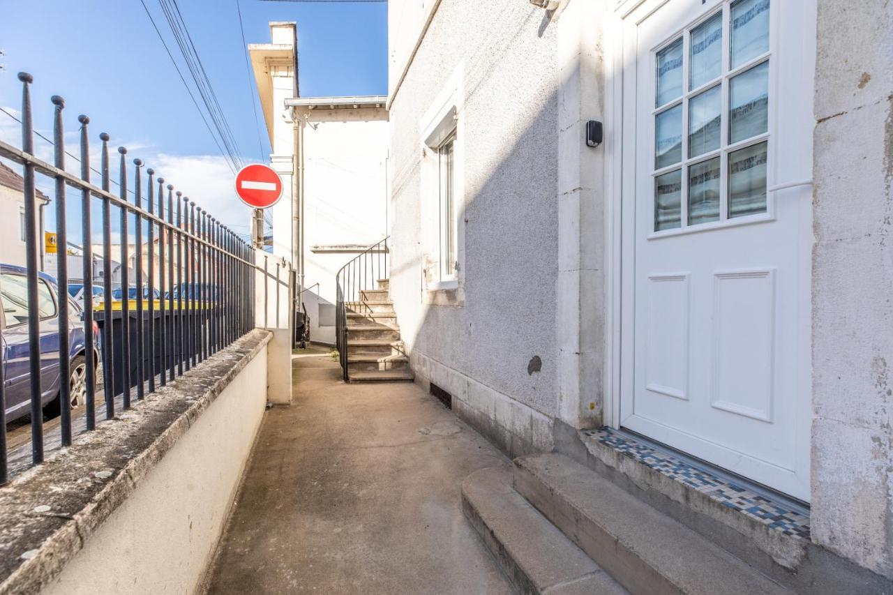 Cosy T2 Renove, Proche Centre-Ville-Fibre/Netflix Montluçon Exterior foto